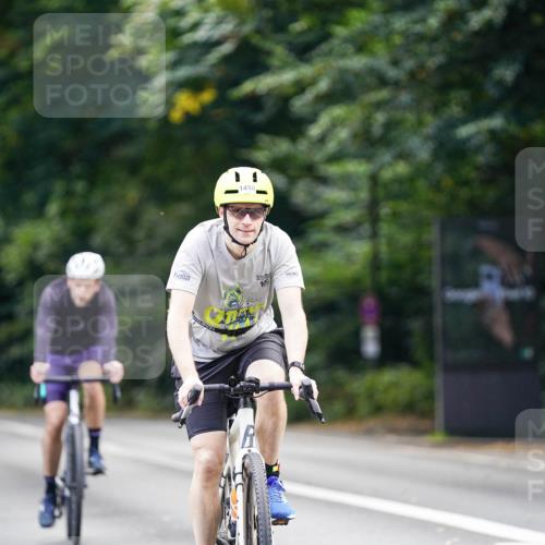 14.09.2025 - Stadtparktriathlon Michael Burmester http://msf.ph/oto/8915554 14.09.2025 13:00:03 Radfahren 1277, 1456, 1468, 1498 meine-sportfotos.de
