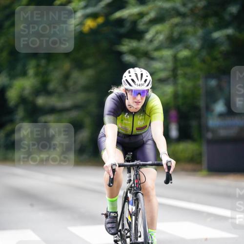 14.09.2025 - Stadtparktriathlon Michael Burmester http://msf.ph/oto/8915556 14.09.2025 13:00:10 Radfahren 1343, 1456, 1468, 1498 meine-sportfotos.de