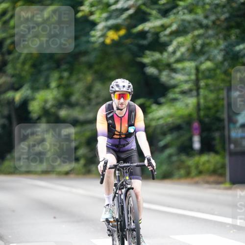 14.09.2025 - Stadtparktriathlon Michael Burmester http://msf.ph/oto/8915558 14.09.2025 13:00:14 Radfahren 1343, 1456 meine-sportfotos.de