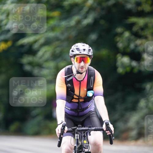 14.09.2025 - Stadtparktriathlon Michael Burmester http://msf.ph/oto/8915559 14.09.2025 13:00:15 Radfahren 1343, 1456 meine-sportfotos.de