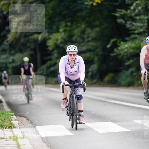 14.09.2025 - Stadtparktriathlon Michael Burmester http://msf.ph/oto/8915560 14.09.2025 13:00:22 Radfahren 1322, 1331, 1448, 1471 meine-sportfotos.de