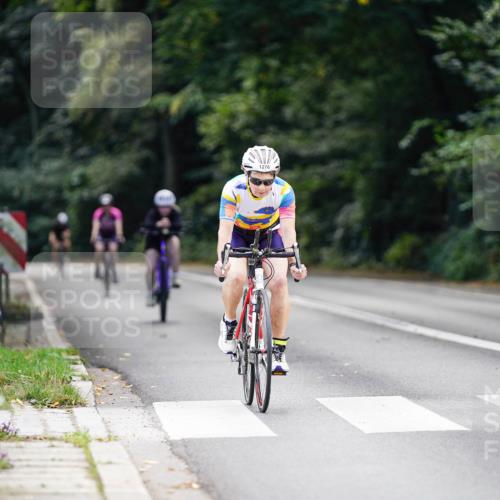 14.09.2025 - Stadtparktriathlon Michael Burmester http://msf.ph/oto/8915571 14.09.2025 13:00:34 Radfahren 1276, 1322, 1325, 1448 meine-sportfotos.de