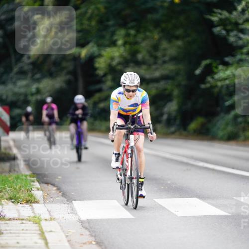 14.09.2025 - Stadtparktriathlon Michael Burmester http://msf.ph/oto/8915572 14.09.2025 13:00:34 Radfahren 1276, 1322, 1325, 1448 meine-sportfotos.de