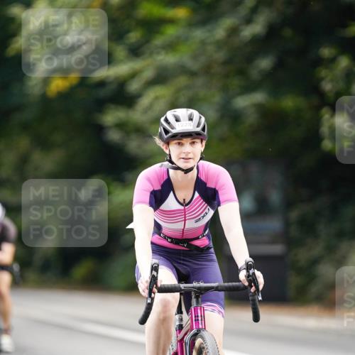 14.09.2025 - Stadtparktriathlon Michael Burmester http://msf.ph/oto/8915580 14.09.2025 13:00:42 Radfahren 1228, 1276, 1325, 1382 meine-sportfotos.de