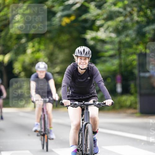 14.09.2025 - Stadtparktriathlon Michael Burmester http://msf.ph/oto/8915595 14.09.2025 13:01:02 Radfahren 1285, 1351, 1427, 1432, 1460, 1462, 1517 meine-sportfotos.de