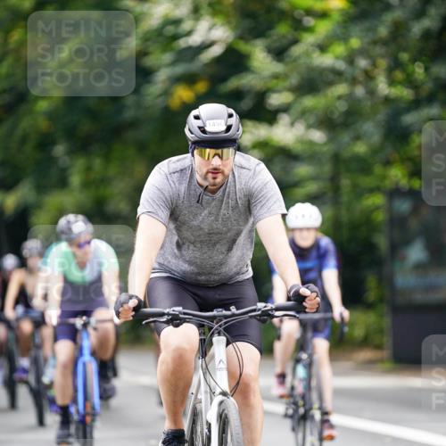 14.09.2025 - Stadtparktriathlon Michael Burmester http://msf.ph/oto/8915626 14.09.2025 13:01:24 Radfahren 1236, 1341, 1353, 1360, 1368, 1420, 1438, 1439, 1453, 1454, 1469, 1496, 1504, 1506, 1508, 1515 meine-sportfotos.de