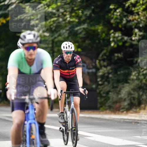 14.09.2025 - Stadtparktriathlon Michael Burmester http://msf.ph/oto/8915629 14.09.2025 13:01:25 Radfahren 1236, 1353, 1360, 1368, 1420, 1438, 1439, 1453, 1454, 1469, 1496, 1504, 1506, 1508, 1515 meine-sportfotos.de