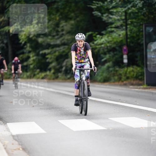 14.09.2025 - Stadtparktriathlon Michael Burmester http://msf.ph/oto/8915657 14.09.2025 13:01:51 Radfahren 1410, 1436, 1463, 1481 meine-sportfotos.de