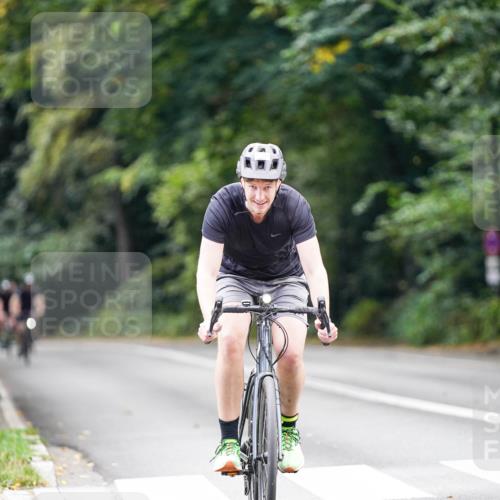 14.09.2025 - Stadtparktriathlon Michael Burmester http://msf.ph/oto/8915669 14.09.2025 13:02:06 Radfahren 1323, 1501, 1514 meine-sportfotos.de