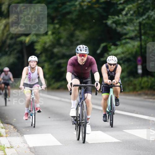 14.09.2025 - Stadtparktriathlon Michael Burmester http://msf.ph/oto/8915718 14.09.2025 13:03:04 Radfahren 1300, 1352, 1384, 1387, 1403, 1407, 1437, 1493 meine-sportfotos.de