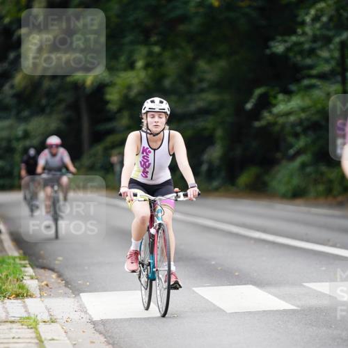 14.09.2025 - Stadtparktriathlon Michael Burmester http://msf.ph/oto/8915720 14.09.2025 13:03:05 Radfahren 1300, 1352, 1384, 1387, 1403, 1407, 1437, 1493 meine-sportfotos.de