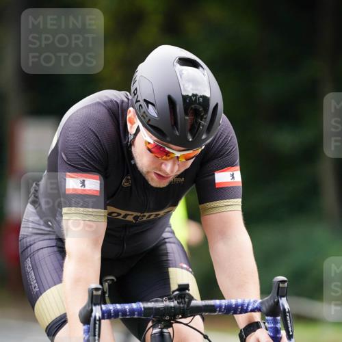 14.09.2025 - Stadtparktriathlon Michael Burmester http://msf.ph/oto/8915727 14.09.2025 13:03:13 Radfahren 1300, 1384, 1400, 1415, 1437, 1499 meine-sportfotos.de