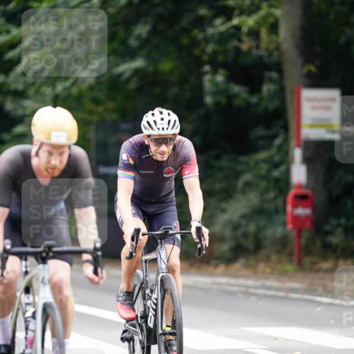 14.09.2025 - Stadtparktriathlon Michael Burmester http://msf.ph/oto/8915731 14.09.2025 13:03:19 Radfahren 1400, 1415, 1499, 1510 meine-sportfotos.de