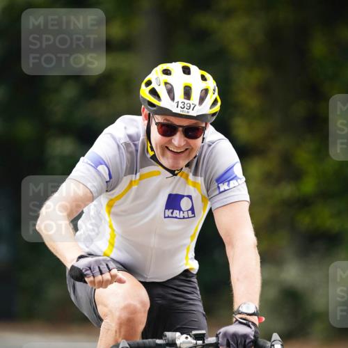 14.09.2025 - Stadtparktriathlon Michael Burmester http://msf.ph/oto/8915746 14.09.2025 13:03:28 Radfahren 1376, 1397, 1473, 1510 meine-sportfotos.de