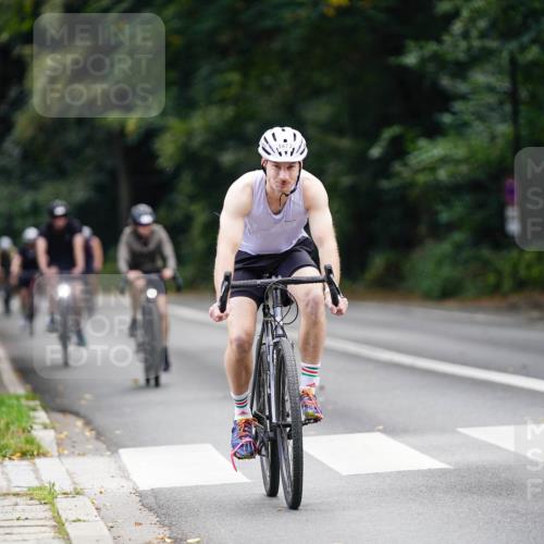 14.09.2025 - Stadtparktriathlon Michael Burmester http://msf.ph/oto/8915753 14.09.2025 13:03:33 Radfahren 1324, 1350, 1376, 1385, 1397, 1465, 1473, 1510 meine-sportfotos.de