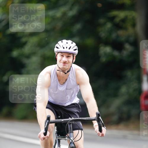 14.09.2025 - Stadtparktriathlon Michael Burmester http://msf.ph/oto/8915756 14.09.2025 13:03:34 Radfahren 1324, 1350, 1376, 1385, 1397, 1465, 1473 meine-sportfotos.de