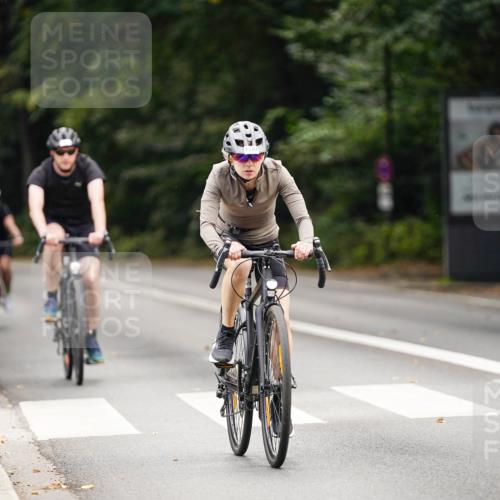 14.09.2025 - Stadtparktriathlon Michael Burmester http://msf.ph/oto/8915758 14.09.2025 13:03:35 Radfahren 1324, 1350, 1376, 1385, 1465, 1473 meine-sportfotos.de