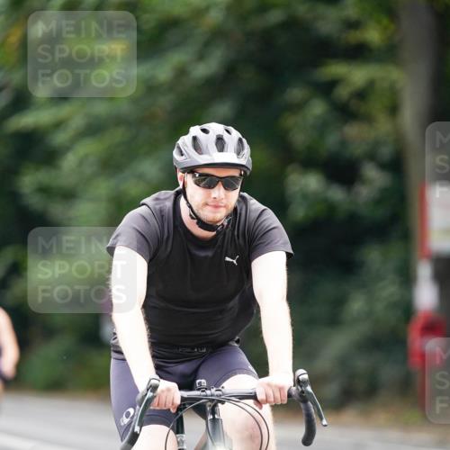 14.09.2025 - Stadtparktriathlon Michael Burmester http://msf.ph/oto/8915765 14.09.2025 13:03:38 Radfahren 1324, 1350, 1357, 1385, 1465, 1473 meine-sportfotos.de