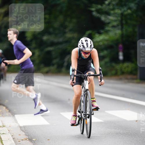 14.09.2025 - Stadtparktriathlon Michael Burmester http://msf.ph/oto/8915779 14.09.2025 13:03:45 Radfahren 1326, 1357, 1374, 1385, 1389, 1465 meine-sportfotos.de