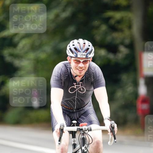 14.09.2025 - Stadtparktriathlon Michael Burmester http://msf.ph/oto/8915787 14.09.2025 13:03:55 Radfahren 1374, 1389, 1394, 1399 meine-sportfotos.de