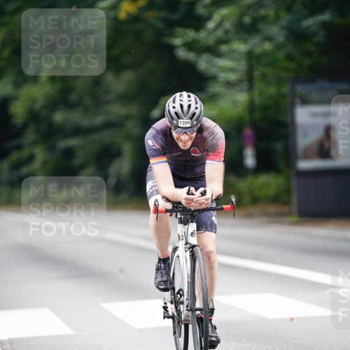 14.09.2025 - Stadtparktriathlon Michael Burmester http://msf.ph/oto/8915789 14.09.2025 13:03:58 Radfahren 1370, 1374, 1389, 1394, 1399 meine-sportfotos.de
