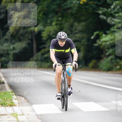 14.09.2025 - Stadtparktriathlon Michael Burmester http://msf.ph/oto/8915802 14.09.2025 13:04:18 Radfahren 1361, 1405, 1490 meine-sportfotos.de