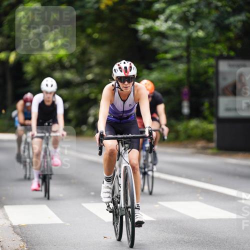 14.09.2025 - Stadtparktriathlon Michael Burmester http://msf.ph/oto/8915805 14.09.2025 13:05:52 Radfahren 1327, 1332, 1383, 1513 meine-sportfotos.de