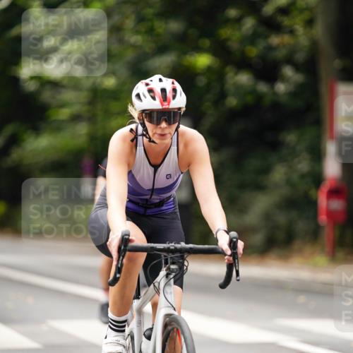 14.09.2025 - Stadtparktriathlon Michael Burmester http://msf.ph/oto/8915807 14.09.2025 13:05:52 Radfahren 1327, 1332, 1383, 1513 meine-sportfotos.de