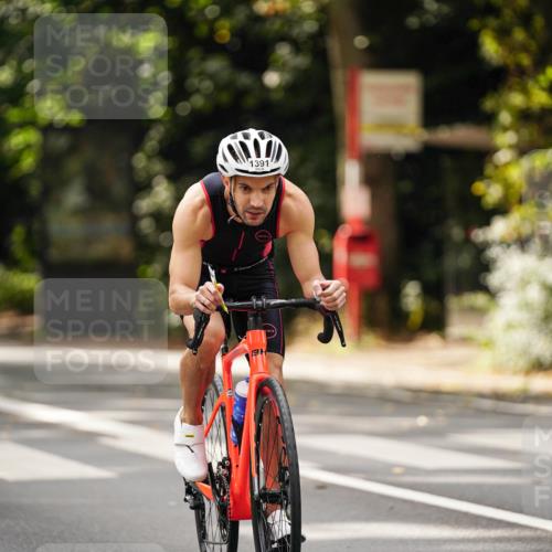 14.09.2025 - Stadtparktriathlon Michael Burmester http://msf.ph/oto/8915824 14.09.2025 13:06:27 Radfahren 1328, 1359, 1371, 1381, 1391, 1413, 1452 meine-sportfotos.de