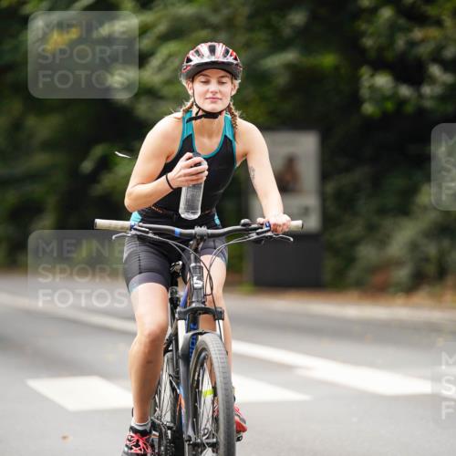 14.09.2025 - Stadtparktriathlon Michael Burmester http://msf.ph/oto/8915841 14.09.2025 13:06:46 Radfahren 1396, 1442, 1446, 1495 meine-sportfotos.de