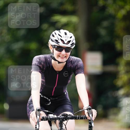 14.09.2025 - Stadtparktriathlon Michael Burmester http://msf.ph/oto/8915860 14.09.2025 13:07:24 Radfahren 1390, 1451, 1468 meine-sportfotos.de