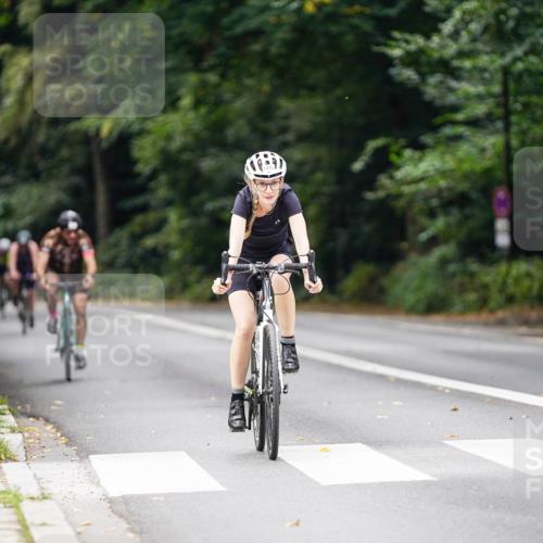 14.09.2025 - Stadtparktriathlon Michael Burmester http://msf.ph/oto/8915864 14.09.2025 13:07:34 Radfahren 1377, 1425, 1443, 1468 meine-sportfotos.de