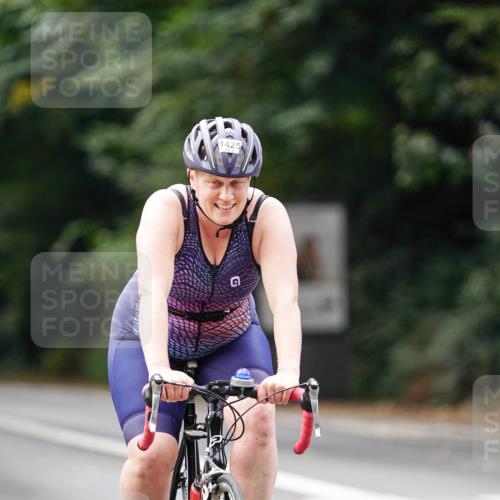 14.09.2025 - Stadtparktriathlon Michael Burmester http://msf.ph/oto/8915871 14.09.2025 13:07:41 Radfahren 1377, 1425, 1443, 1456 meine-sportfotos.de