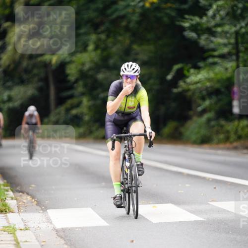 14.09.2025 - Stadtparktriathlon Michael Burmester http://msf.ph/oto/8915872 14.09.2025 13:07:43 Radfahren 1334, 1377, 1425, 1456 meine-sportfotos.de