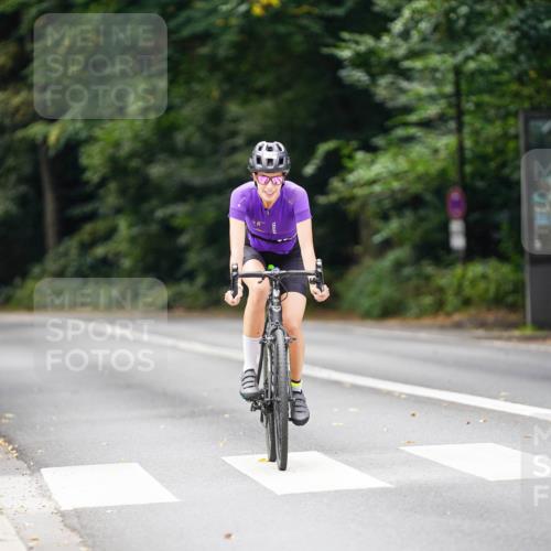 14.09.2025 - Stadtparktriathlon Michael Burmester http://msf.ph/oto/8915883 14.09.2025 13:08:03 Radfahren 1339 meine-sportfotos.de