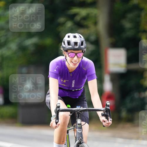 14.09.2025 - Stadtparktriathlon Michael Burmester http://msf.ph/oto/8915884 14.09.2025 13:08:04 Radfahren 1339 meine-sportfotos.de