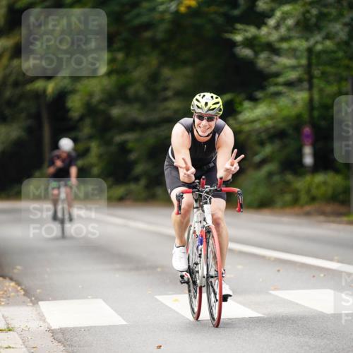 14.09.2025 - Stadtparktriathlon Michael Burmester http://msf.ph/oto/8915889 14.09.2025 13:08:14 Radfahren 1322, 1469 meine-sportfotos.de