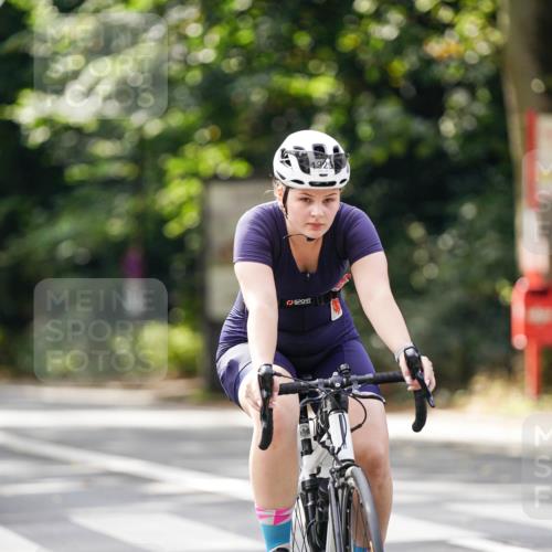 14.09.2025 - Stadtparktriathlon Michael Burmester http://msf.ph/oto/8915901 14.09.2025 13:09:08 Radfahren 1325, 1329, 1427, 1460, 1507, 1517 meine-sportfotos.de