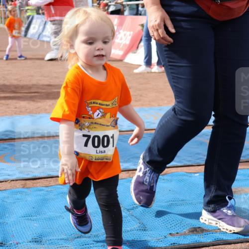 14.09.2025 - Airport Race Strokosch-Dieckow http://msf.ph/oto/8916017 14.09.2025 11:22:58 Ziel 7129, 23, 2025, 23, 7001 meine-sportfotos.de