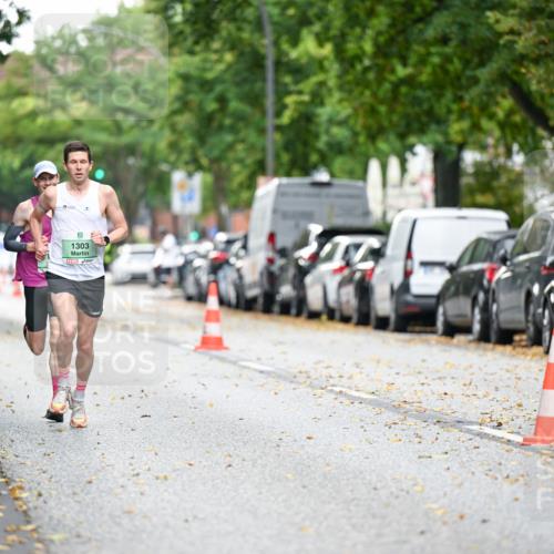 21.09.2025 - PSD Bank Halbmarathon Dr. Thomas Lammeyer http://msf.ph/oto/8916147 21.09.2025 10:25:30 Laufen 1303, 21, 09 meine-sportfotos.de