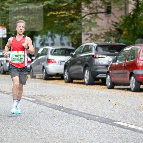 21.09.2025 - PSD Bank Halbmarathon Dr. Thomas Lammeyer http://msf.ph/oto/8916323 21.09.2025 10:28:20 Laufen 1832, 4915 meine-sportfotos.de