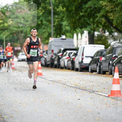 21.09.2025 - PSD Bank Halbmarathon Dr. Thomas Lammeyer http://msf.ph/oto/8916349 21.09.2025 10:28:40 Laufen 1828, 1834, 21, 09, 25 meine-sportfotos.de