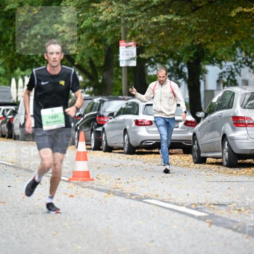 21.09.2025 - PSD Bank Halbmarathon Dr. Thomas Lammeyer http://msf.ph/oto/8916639 21.09.2025 10:30:23 Laufen 1777, 1931 meine-sportfotos.de