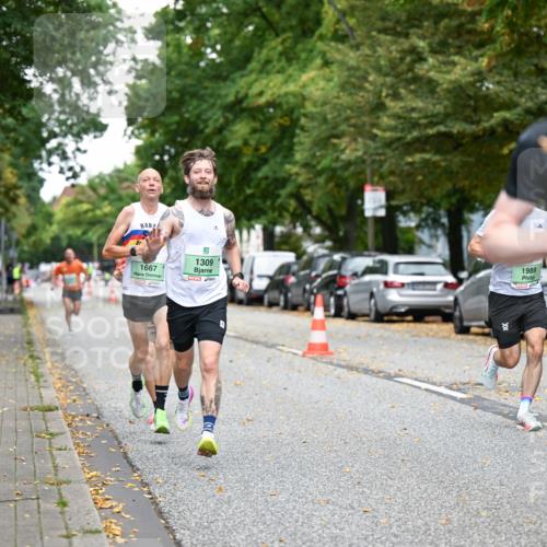 21.09.2025 - PSD Bank Halbmarathon Dr. Thomas Lammeyer http://msf.ph/oto/8916774 21.09.2025 10:30:56 Laufen 5, 1667, 1309, 1989, 1840 meine-sportfotos.de