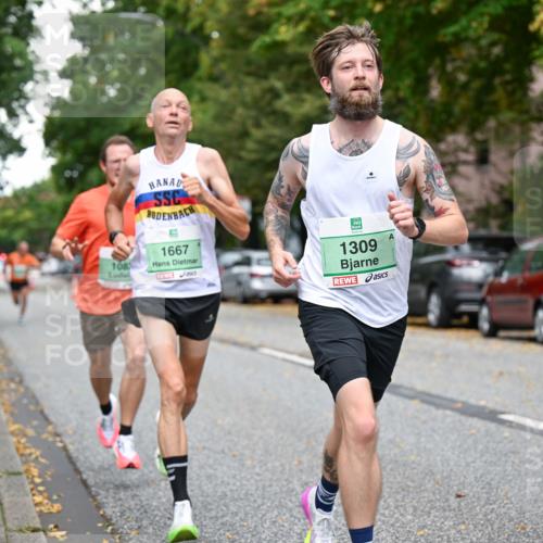 21.09.2025 - PSD Bank Halbmarathon Dr. Thomas Lammeyer http://msf.ph/oto/8916785 21.09.2025 10:30:58 Laufen 108, 1667, 1309 meine-sportfotos.de