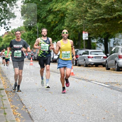 21.09.2025 - PSD Bank Halbmarathon Dr. Thomas Lammeyer http://msf.ph/oto/8916905 21.09.2025 10:31:41 Laufen 1849, 1471, 1178 meine-sportfotos.de