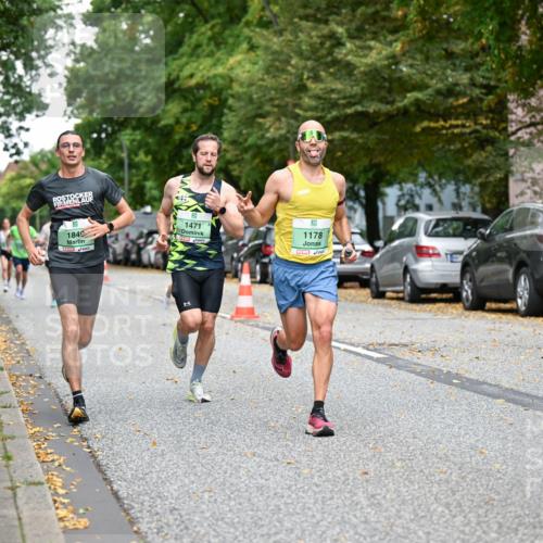 21.09.2025 - PSD Bank Halbmarathon Dr. Thomas Lammeyer http://msf.ph/oto/8916910 21.09.2025 10:31:42 Laufen 1849, 1471, 1178 meine-sportfotos.de