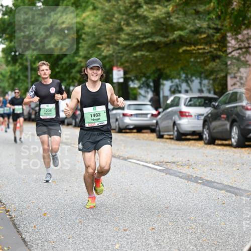 21.09.2025 - PSD Bank Halbmarathon Dr. Thomas Lammeyer http://msf.ph/oto/8917195 21.09.2025 10:32:47 Laufen 1236, 1482 meine-sportfotos.de