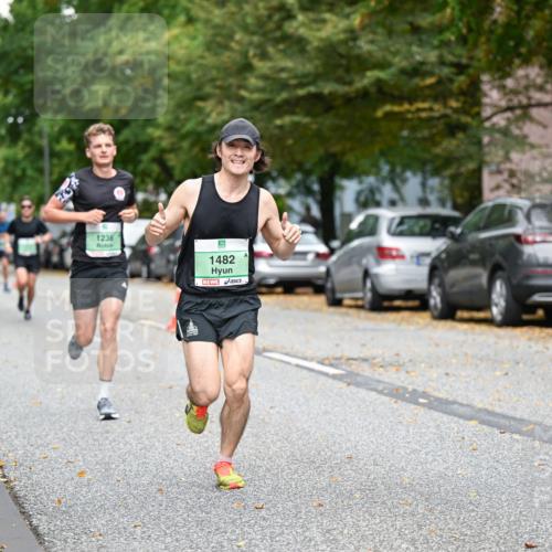 21.09.2025 - PSD Bank Halbmarathon Dr. Thomas Lammeyer http://msf.ph/oto/8917197 21.09.2025 10:32:47 Laufen 1236, 1482 meine-sportfotos.de