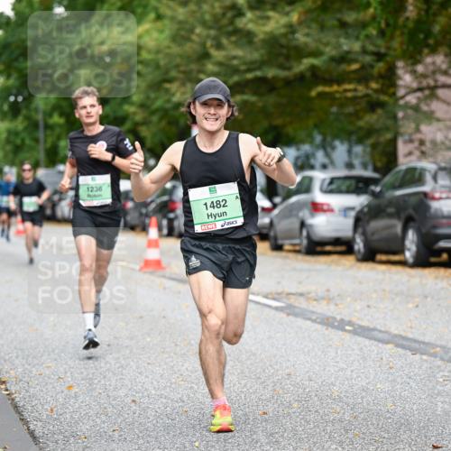 21.09.2025 - PSD Bank Halbmarathon Dr. Thomas Lammeyer http://msf.ph/oto/8917199 21.09.2025 10:32:48 Laufen 1236, 20, 1482 meine-sportfotos.de